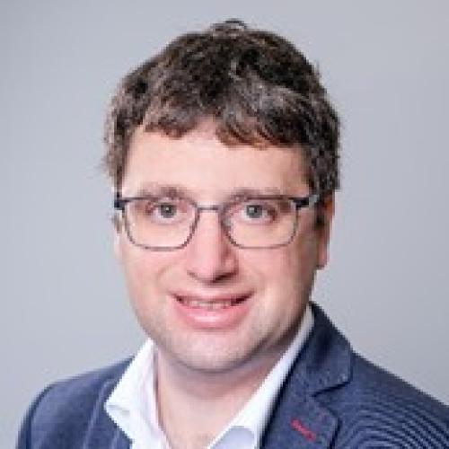 Dr. Marcus Baum