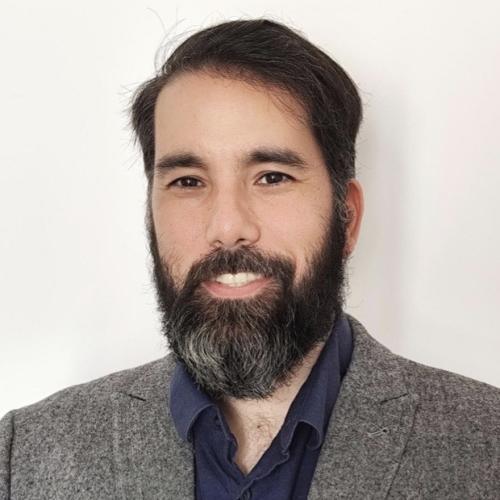 Claudio Miceli de Farias headshot